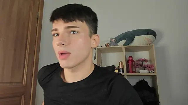 Snapshot of mystic_evan chatting on 11.11.25 mystic evan online show from 11.11.25