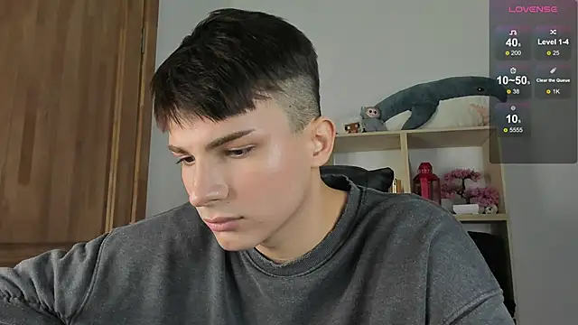 Snapshot of mystic_evan chatting on 11.14.25 mystic evan online show from 11.14.25