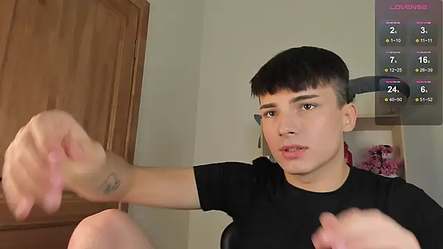 Snapshot of mystic_evan chatting on 11.22.25 mystic evan online show from 11.22.25