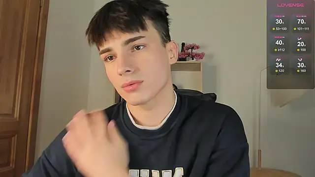 Snapshot of mystic_evan chatting on 11.30.25 mystic evan online show from 11.30.25