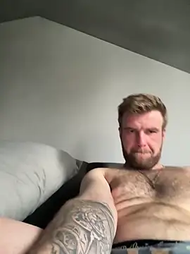 Snapshot of jarda94cz chatting on 11.29.25 jarda94cz online show from 11.29.25