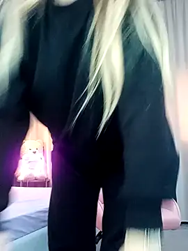 Reina Cummings online show from 11.13.25