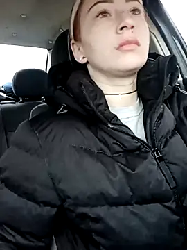 Reina Cummings online show from 11.17.25