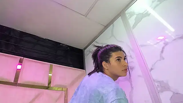 Snapshot of Allisonts69 chatting on 03.15.26 Allisonts69 online show from 03.15.26