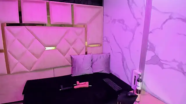 Snapshot of Allisonts69 chatting on 03.16.26 Allisonts69 online show from 03.16.26