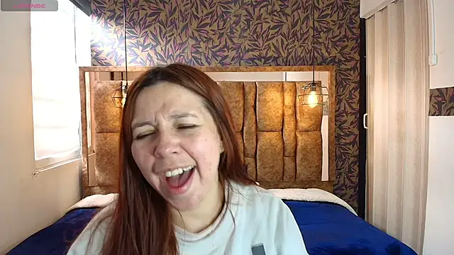 Isa Thompson   online show from 05.05.26