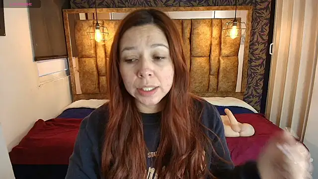 Isa Thompson   online show from 05.06.26