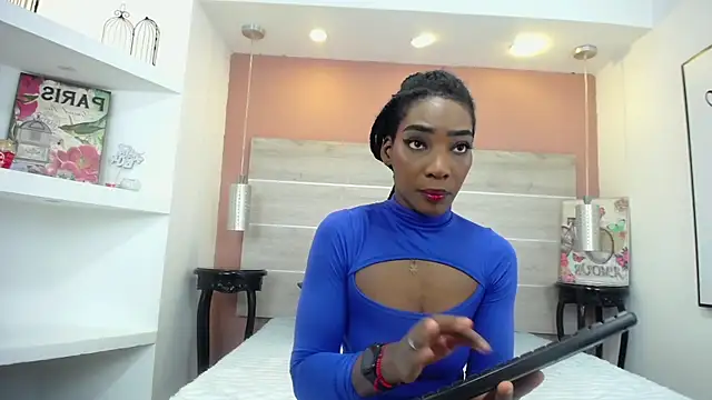 AlexandraCambell online show from 11.14.25