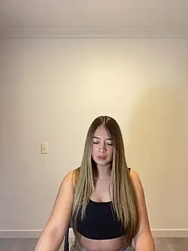 Zara Ross online show from 10.12.25