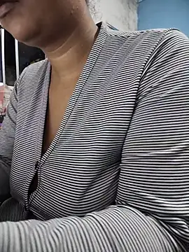 Snapshot of MichelleMore chatting on 10.24.25 MichelleMore online show from 10.24.25