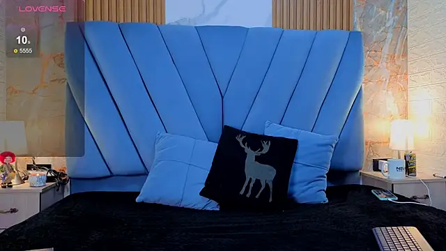 Snapshot of angel__red_ chatting on 09.13.25 angel  red  online show from 09.13.25