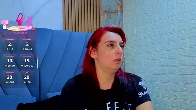 Snapshot of angel__red_ chatting on 09.24.25 angel  red  online show from 09.24.25