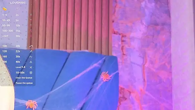 Snapshot of angel__red_ chatting on 10.13.25 angel  red  online show from 10.13.25