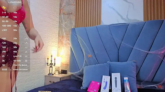 Snapshot of angel__red_ chatting on 10.17.25 angel  red  online show from 10.17.25