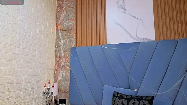 Snapshot of angel__red_ chatting on 10.23.25 angel  red  online show from 10.23.25