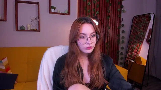 LanaAirlie online show from 09.10.25