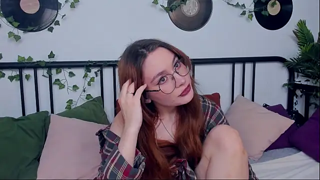 LanaAirlie online show from 10.12.25