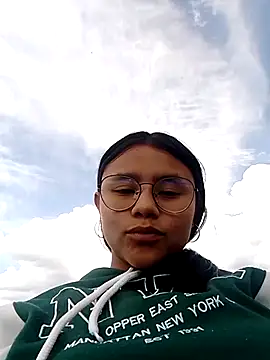 SofieLove 01 online show from 03.14.26