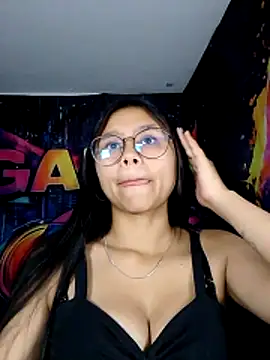 SofieLove 01 online show from 05.03.26