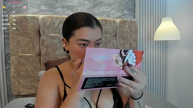 leilapons online show from 11.23.25