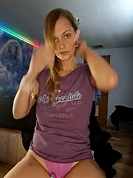 PeachyAriel online show from 06.30.26