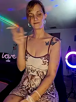 PeachyAriel online show from 07.28.26