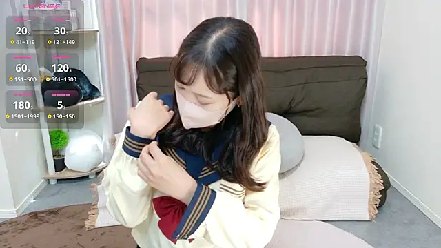 yuu-chan  online show from 10.12.25