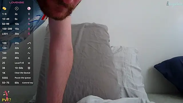 Snapshot of raynstars chatting on 09.21.25 raynstars online show from 09.21.25