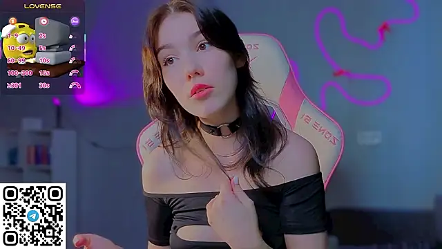 Snapshot of Sophie_SkyAngel chatting on 03.08.26 Sophie SkyAngel online show from 03.08.26