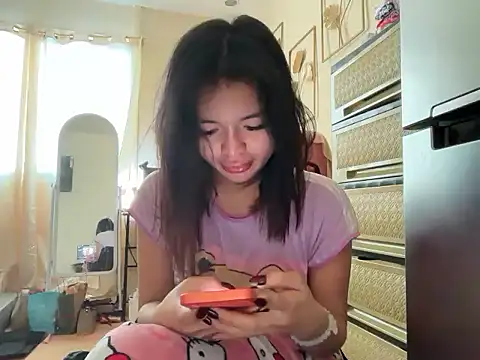 Snapshot of Sweetcummer_laura chatting on 01.14.26 Sweetcummer laura online show from 01.14.26