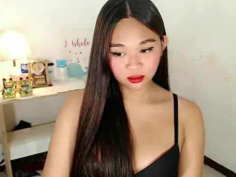 Snapshot of Malia_cummer chatting on 10.15.25 Malia cummer online show from 10.15.25