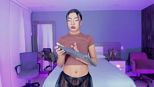 Alaiaguerra online show from 11.07.25