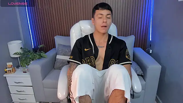 Leo santoro online show from 11.06.25