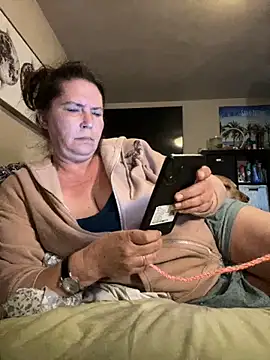 petalsexy online show from 10.13.25