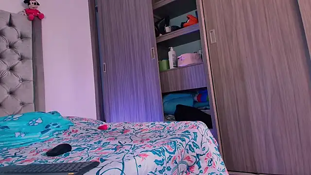 Snapshot of dreamsussi chatting on 02.25.26 dreamsussi online show from 02.25.26