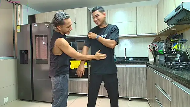 Bisexlifehot   online show from 06.12.26