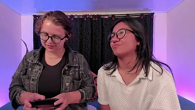 Snapshot of CrazyCakes_ chatting on 03.22.26 CrazyCakes online show from 03.22.26