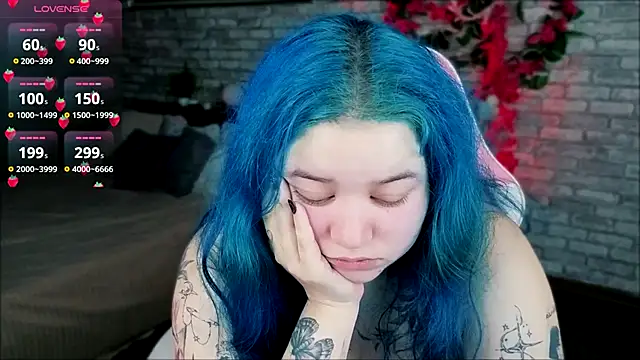 Mira Fyre online show from 11.20.25