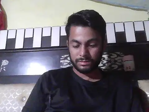 Snapshot of ursdreamperson chatting on 10.13.25 ursdreamperson online show from 10.13.25