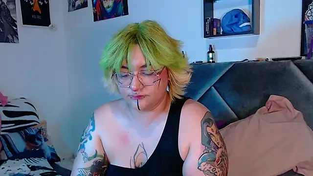 XxGreenGoodxX online show from 01.11.26