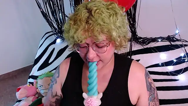 XxGreenGoodxX online show from 02.17.26