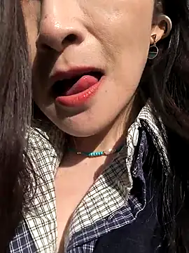 Snapshot of wsyx326 chatting on 11.14.25 wsyx326 online show from 11.14.25