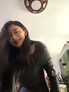 Snapshot of wsyx326 chatting on 12.18.25 wsyx326 online show from 12.18.25