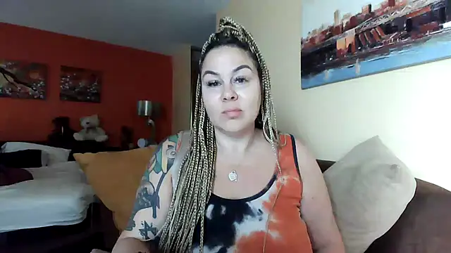 Snapshot of number1slut chatting on 12.27.24 number1slut online show from 12.27.24