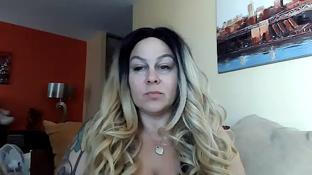 Snapshot of number1slut chatting on 01.13.25 number1slut online show from 01.13.25