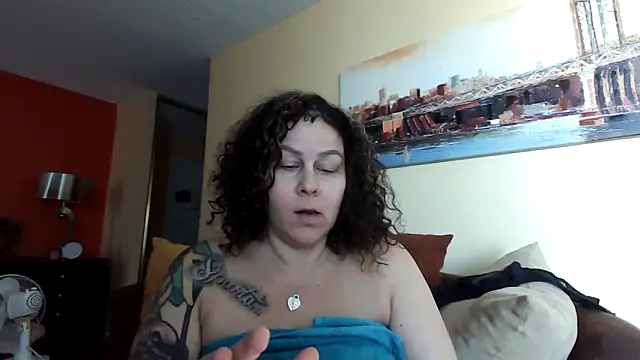 Snapshot of number1slut chatting on 03.14.25 number1slut online show from 03.14.25