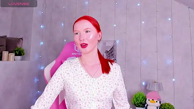 Snapshot of Anna_Patterson chatting on 09.23.25 Anna Patterson online show from 09.23.25