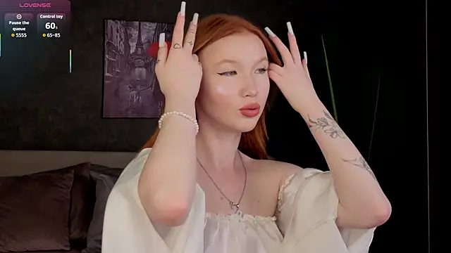 Snapshot of Anna_Patterson chatting on 10.06.25 Anna Patterson online show from 10.06.25