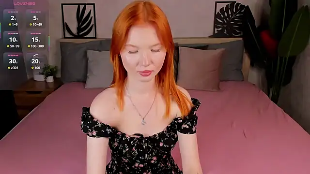 Snapshot of Anna_Patterson chatting on 10.07.25 Anna Patterson online show from 10.07.25