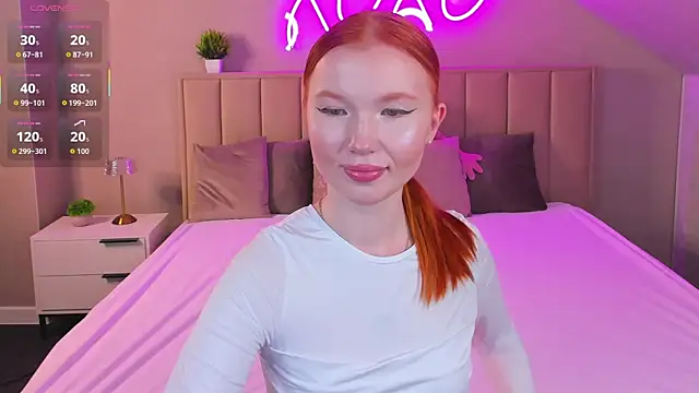 Snapshot of Anna_Patterson chatting on 10.09.25 Anna Patterson online show from 10.09.25